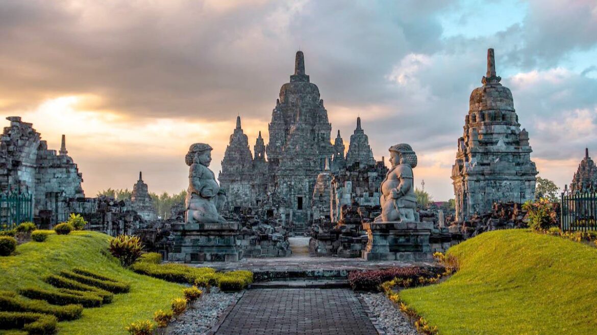 Tempat Wisata Populer Dalam Paket Tour Jogja