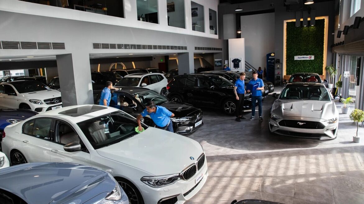 5 Tips Mencari Dealer Mobil Online Terpercaya